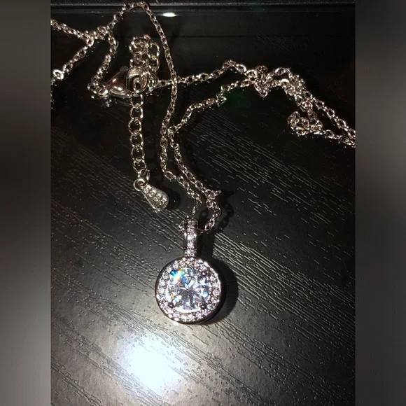 1 Carat Moissanite Diamond Sterling Silver Pendant Necklace - Picture 3 of 4